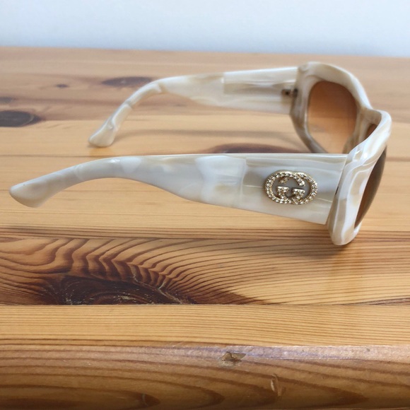 Gucci sunglasses 100% authentic - Picture 3 of 5